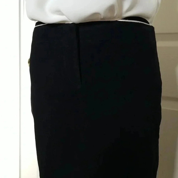 Alexander McQueen Pencil Skirt - Picture 2 of 8